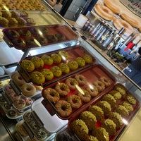 Photo taken at Krispy Kreme by Abdullah ♈️✨ on 8/28/2021