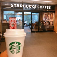 Photo taken at Starbucks by Yoshihiro O. on 5/28/2022