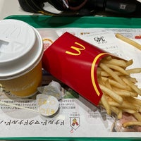 Photo taken at McDonald&amp;#39;s by ポテト on 11/23/2021