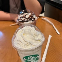 Photo taken at Starbucks by Roshiori on 5/24/2022