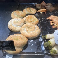 11/7/2021에 Emmanuel K.님이 Pi Greek Bakerie에서 찍은 사진