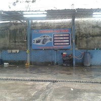 Photo taken at Kinclong Car Wash by Selvia D. on 5/26/2013