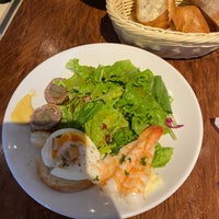 Photo taken at Bistro 2538 by のぶ on 5/20/2023