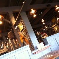 Photo taken at Cracker Barrel Old Country Store by Joshua H. on 9/16/2012