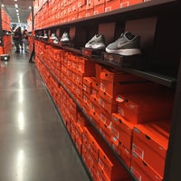 nike store dolphin mall