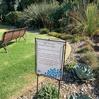 Foto diambil di Royal Botanic Gardens oleh Y V. pada 3/14/2024