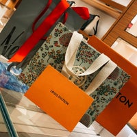 Louis Vuitton McLean Neiman Marcus Tysons Corner, clothing store, United  States, McLean, 2255 International Drive, — Yandex Maps