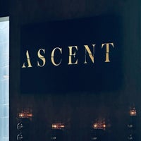 รูปภาพถ่ายที่ Ascent Lounge โดย Irina G. เมื่อ 4/5/2024