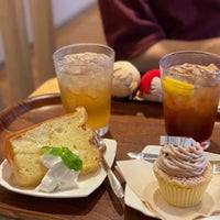 Photo taken at MOS Cafe by 朝日奈 on 9/11/2021