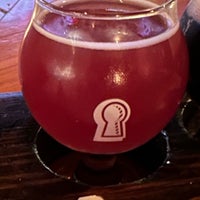 Photo taken at Key City Brewery &amp; Eatery by Carl B. on 3/10/2023