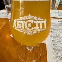 Photo taken at Key City Brewery &amp;amp; Eatery by Carl B. on 3/26/2023