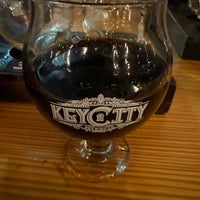 Photo taken at Key City Brewery &amp;amp; Eatery by Carl B. on 11/25/2023