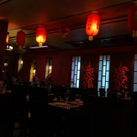 Photo taken at Dragon Chinese Restaurant | رستوران چینی اژدها by Anahita A. on 10/31/2018
