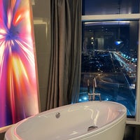 2/2/2024にG.がV Hotel Dubai, Curio Collection by Hiltonで撮った写真