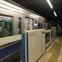 Photo taken at Odakyu Platforms 4-5 by ムジナ on 8/19/2021