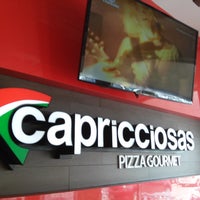 Снимок сделан в Capricciosas Pizza Gourmet Nueva Galicia пользователем Capricciosas Pizza Gourmet Nueva Galicia 8/15/2015