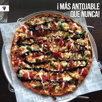 Снимок сделан в Capricciosas Pizza Gourmet Nueva Galicia пользователем Capricciosas Pizza Gourmet Nueva Galicia 8/11/2015