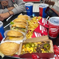 Photo taken at Burgerizzer by Dr S. on 4/10/2022