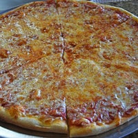 Снимок сделан в Attardi&amp;#39;s Pizzeria пользователем Attardi&amp;#39;s Pizzeria 9/6/2022