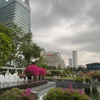 Photo taken at The Fullerton Bay Hotel by H F. on 10/22/2023