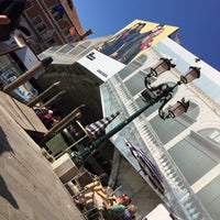 Photo taken at Rialto Bridge by Mirte on 5/7/2016