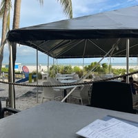 Das Foto wurde bei Cabaña&amp;#39;s Beach Bar &amp;amp; Grill von Theresa C. am 7/22/2022 aufgenommen
