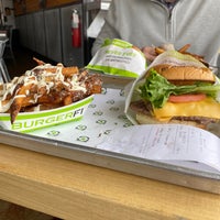 10/11/2021 tarihinde Kelsey J.ziyaretçi tarafından BurgerFi'de çekilen fotoğraf