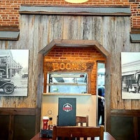 Foto diambil di Boone&amp;#39;s oleh Boone&amp;#39;s pada 6/1/2021