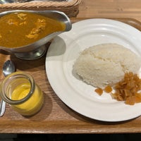Photo taken at Club of Tokyo Famous Curry Diners by しゅうめい on 3/9/2024