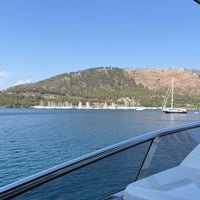 Foto diambil di Martı Marina &amp;amp; Yacht Club oleh Razalqu Y. pada 8/23/2023