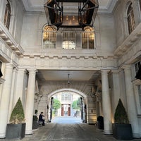 Photo taken at Rosewood London by Sergio R. on 5/24/2023