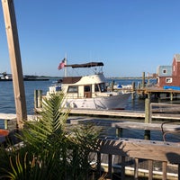 7/13/2018 tarihinde New Port Richey’s Guru Bill Z.ziyaretçi tarafından Sirens Bar and Grill'de çekilen fotoğraf