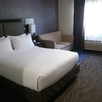 Foto tirada no(a) Holiday Inn Express &amp;amp; Suites por えねいち em 6/26/2017