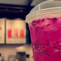 Photo taken at Starbucks by Dexter 🇸🇦🇺🇸✨ on 6/17/2022