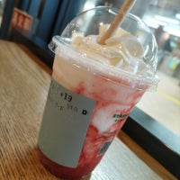 Photo taken at Starbucks by と on 5/11/2023