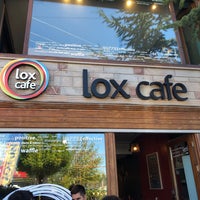 10/8/2018 tarihinde Ahmet D.ziyaretçi tarafından Lox Cafe'de çekilen fotoğraf
