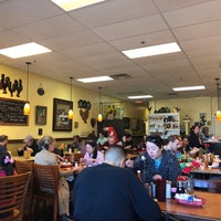 Photo taken at Sweet Mama&amp;#39;s Restaurant by Cat M. on 1/26/2020