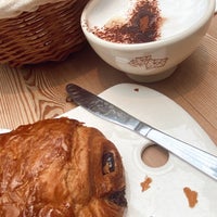 Photo taken at Le Pain Quotidien by Sed İ. on 7/21/2022