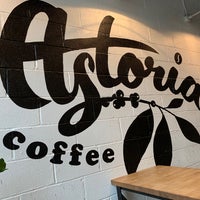 10/24/2020 tarihinde Kimmie O.ziyaretçi tarafından Astoria Coffee'de çekilen fotoğraf