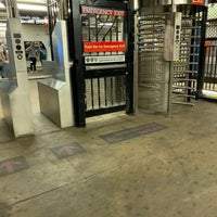 Photo taken at MTA Subway - Union Tpke/Kew Gardens (E/F) by Kimmie O. on 9/27/2020