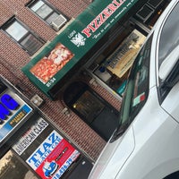 Foto diambil di Louie&amp;#39;s Pizzeria and Restaurant oleh Kimmie O. pada 6/28/2023