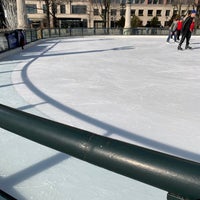 Photo taken at McCormick Tribune Ice Rink by Kimmie O. on 2/23/2020