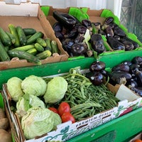 9/6/2020 tarihinde Kimmie O.ziyaretçi tarafından United Brothers Fruit Markets'de çekilen fotoğraf