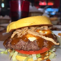 Photo taken at Fat Burger by Riy on 1/28/2022