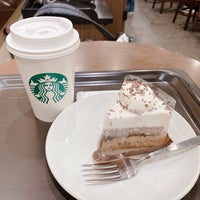 Photo taken at Starbucks by tyo on 4/2/2022