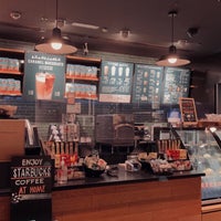 Foto scattata a Starbucks da ABDRHMAN il 10/18/2021