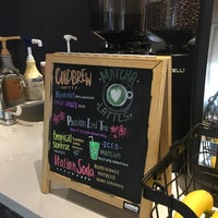 4/21/2017에 Goldie N.님이 Urban Grind Coffee Company에서 찍은 사진