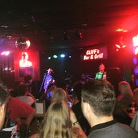8/15/2015에 Goldie N.님이 Cliff&amp;#39;s Bar And Grill에서 찍은 사진