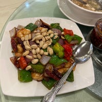 Photo taken at Hong Kong Saigon Seafood Harbor Restaurant by Maria J. on 2/21/2022
