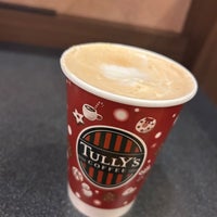 Photo taken at Tully&amp;#39;s Coffee by まー on 12/6/2023